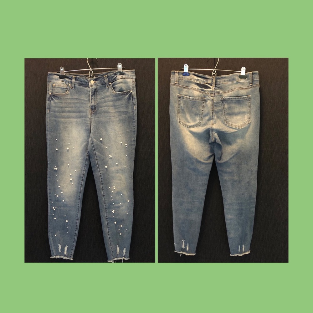 Pearl embellished, high rise, cropped jeans